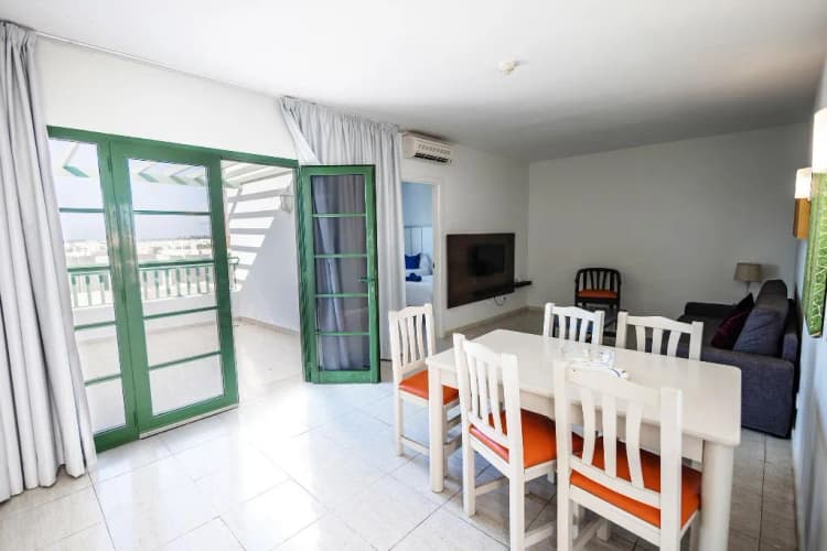 APARTMENT CAPACITY 6 TWO BEDROOMS Room, Caybeach Sun, Lanzarote