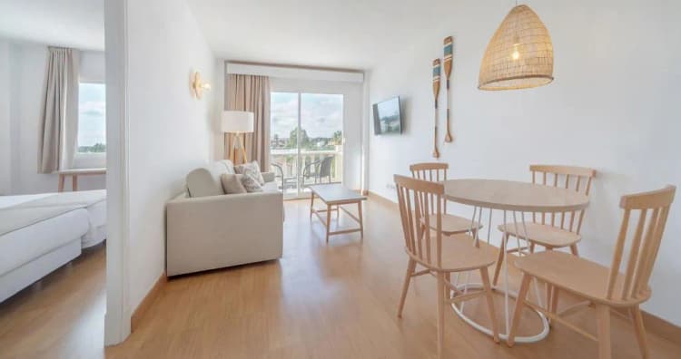APARTMENT CAPACITY 4 ONE BEDROOM Room, Club Simo, Majorca