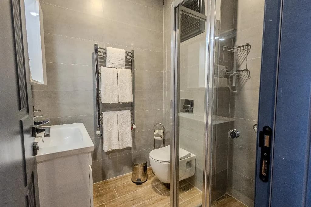 APARTMENT TWO DOUBLE BEDS Room, Leliko Suites, Antalya