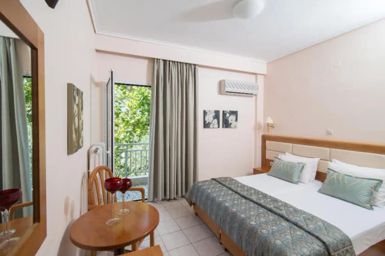 Double or Twin ECONOMY Room, Regina Mare Hotel, Thessaloniki