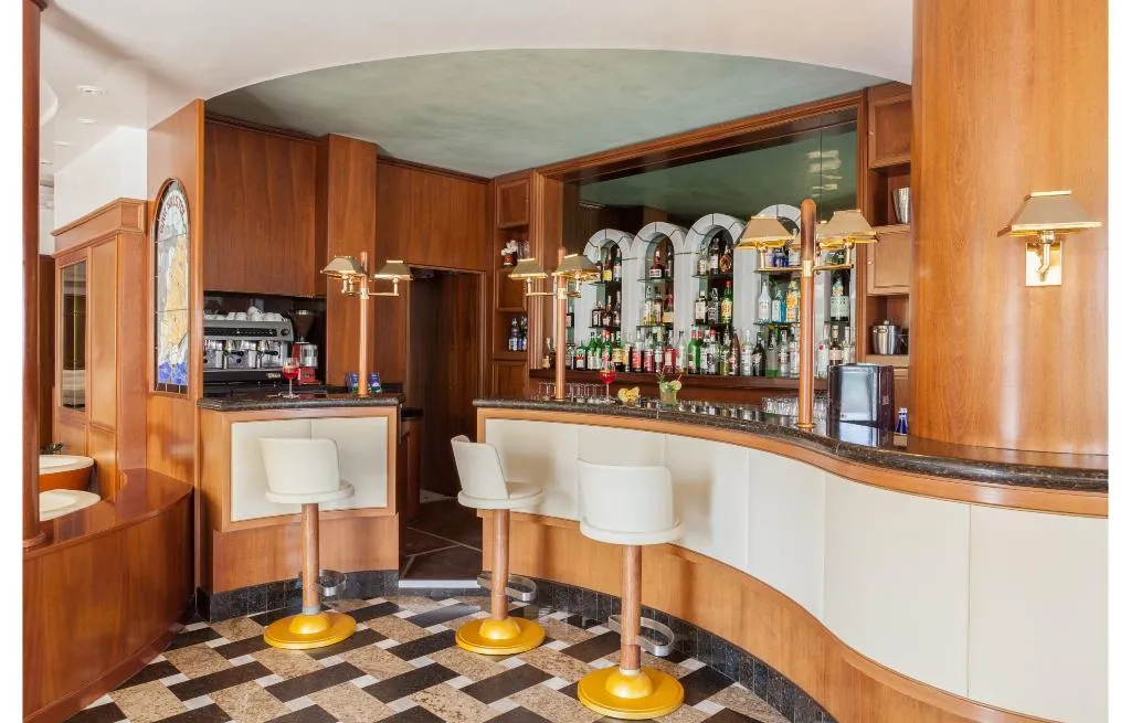Bar, Hotel The Originals Venise Sud Bristol Chioggia, Venice