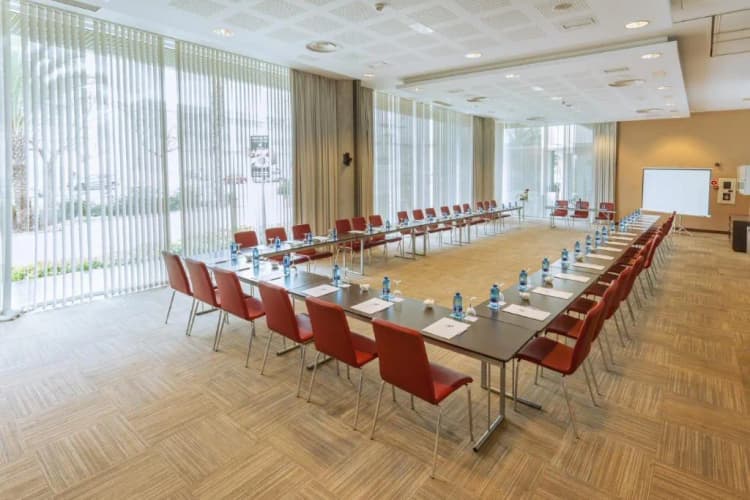 Conferences, Port Elche, Costa Blanca