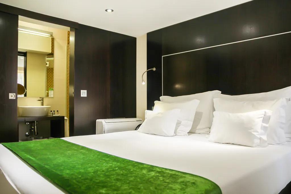 DOUBLE BASIC Room, behotelisboa, Lisbon