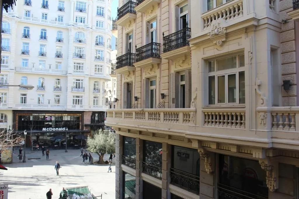 General view, El Hostall, Madrid
