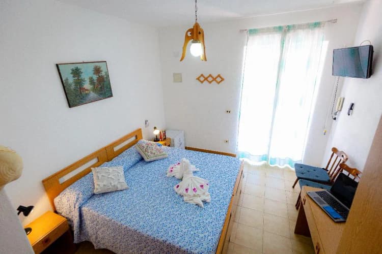 DOUBLE STANDARD Room, Casa Adolfo, Naples