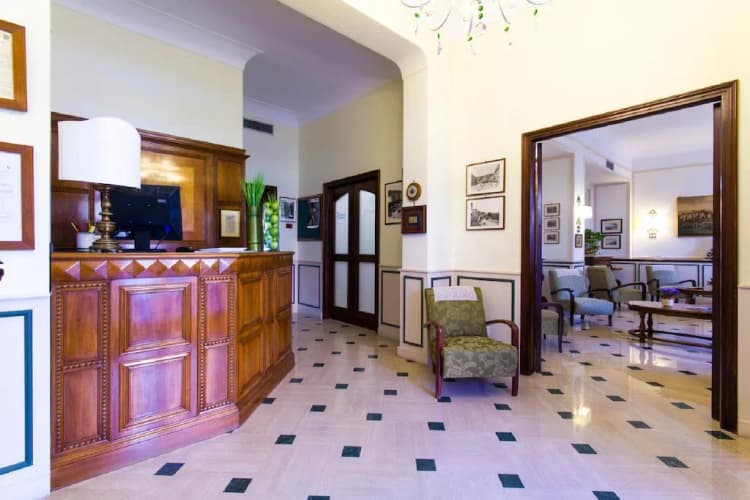Lobby, Villa Di Sorrento, Naples