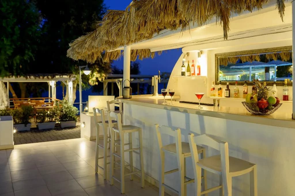 Bar, Alesahne Beach, Santorini