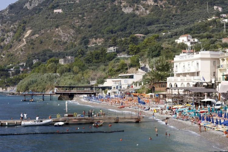 General view, Taverna Del Capitano, Naples