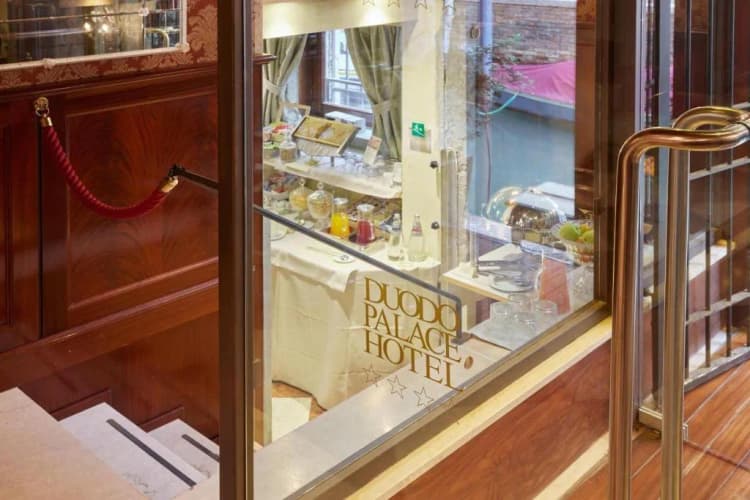 Bar, Duodo Palace, Venice