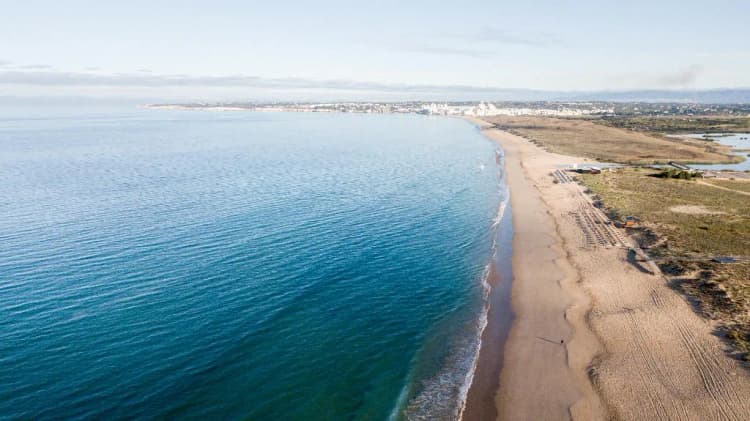 Beach, Wine & Books by the sea - Algarve Resort, Algarve