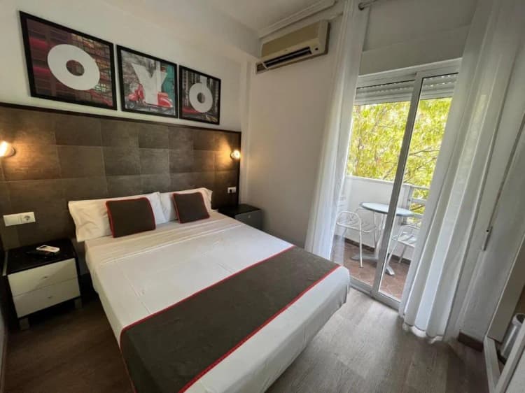 DOUBLE STANDARD Room, Hello Feria, Madrid