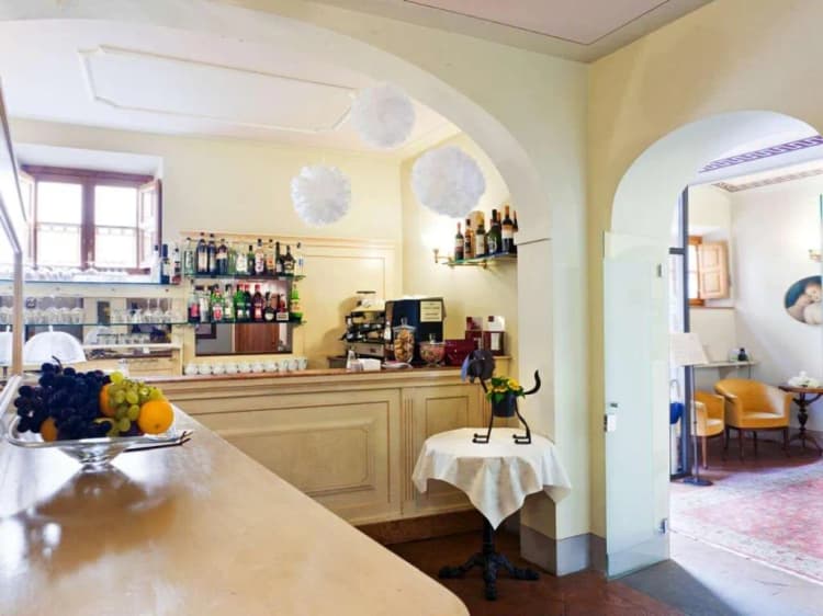 Bar, Palazzo San Niccolo, Florence