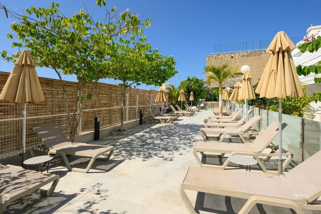 FAMILY ROOM DELUXE WITH TERRACE Room, Palm Suites, Gran Canaria