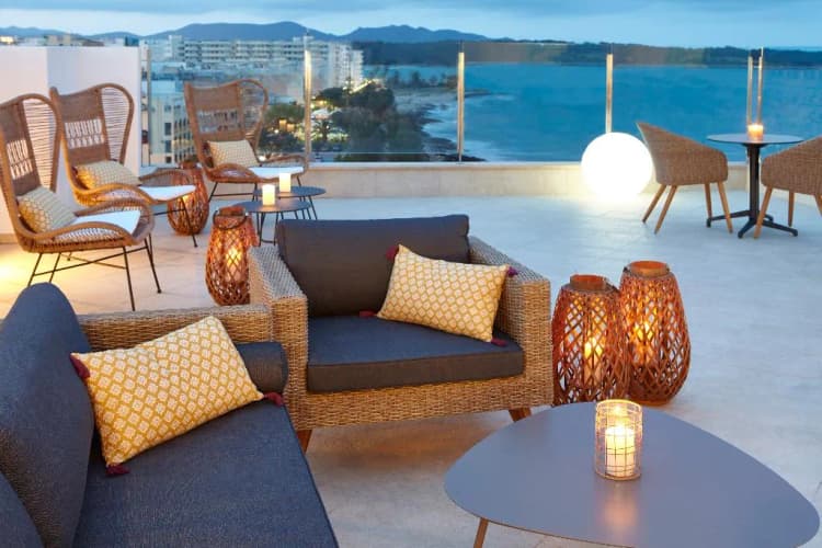 Bar, Universal Hotel Perla, Majorca