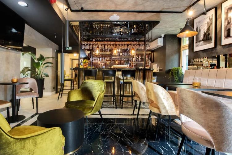 Bar, M29, Krakow