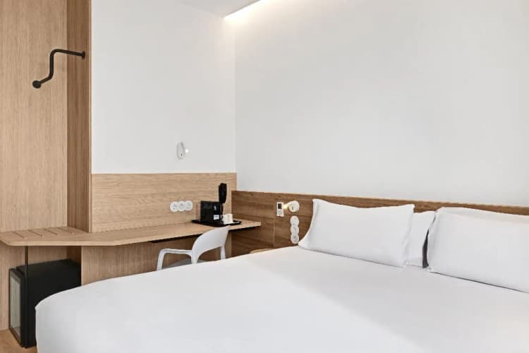 DOUBLE STANDARD Room, B&B HOTEL Alicante Aeropuerto, Costa Blanca