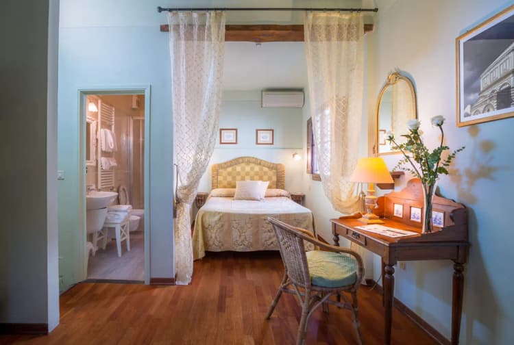 DOUBLE CLASSIC Room, Torre Guelfa Palazzo Acciaiuoli, Florence