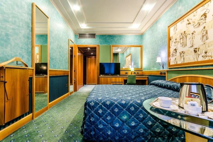 DOUBLE SINGLE USE SUPERIOR Room, Brunelleschi, Milan