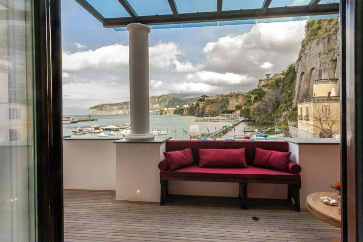 General view, Yacht Club Capo Cervo Suites, Naples