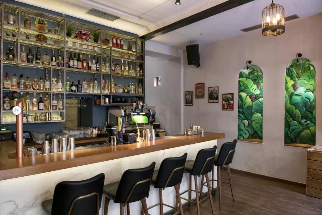 Bar, The Frogs Guesthouse, Athens