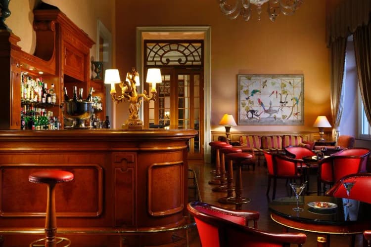 Bar, Grand Palazzo Della Fonte, Rome