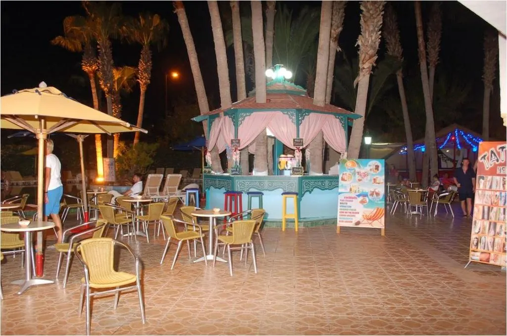 Bar, Hotel Nesrine, Tunisia