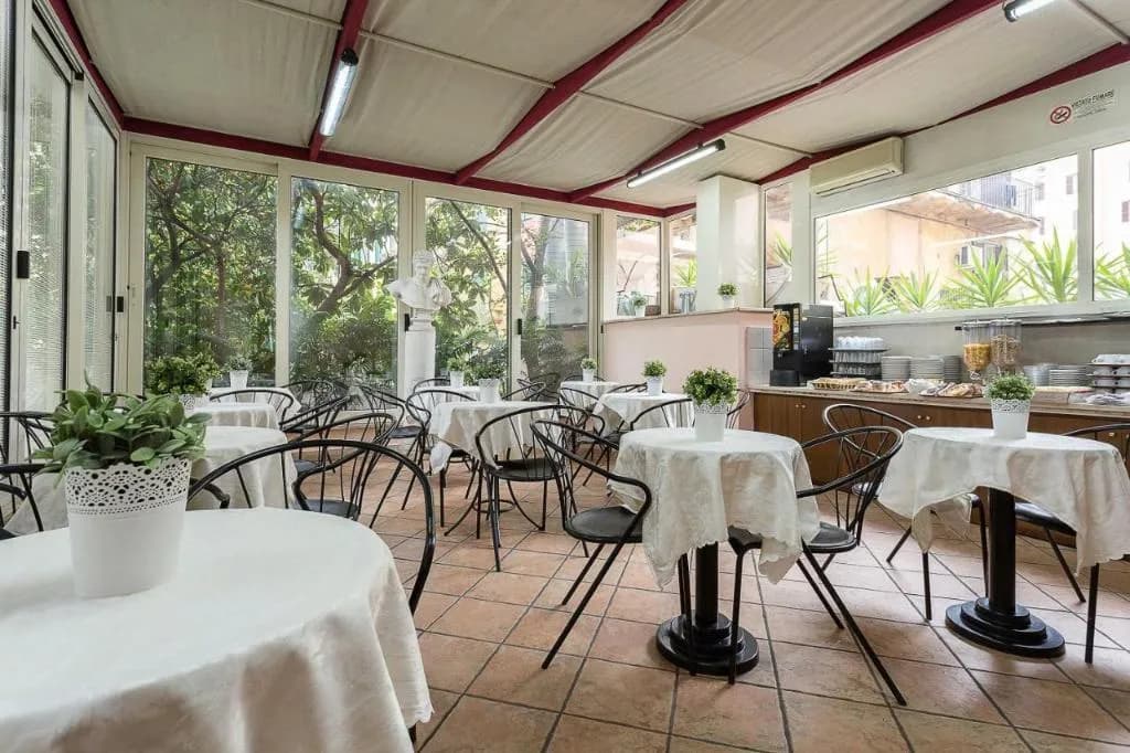 Bar, Center 3, Rome