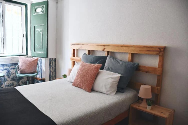 APARTMENT THREE BEDROOMS ONE BATHROOM Room, WOT New Lisbon Social, Lisbon