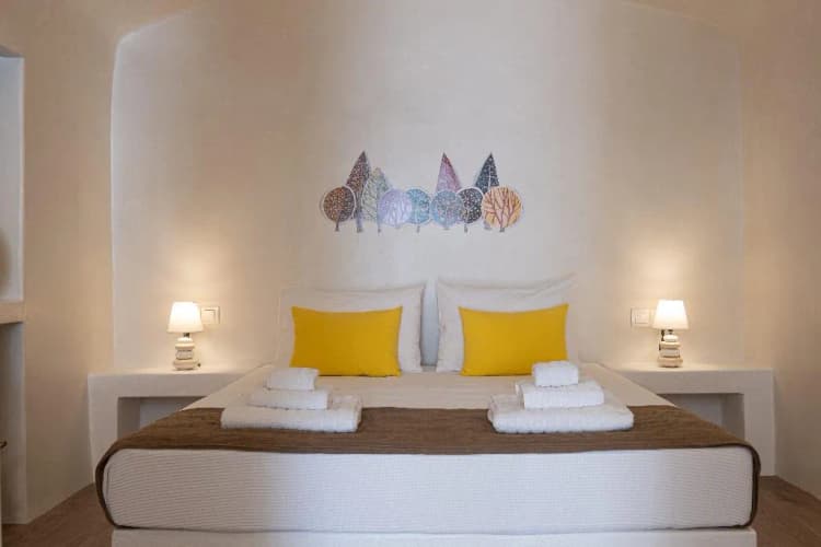 APARTMENT ONE BEDROOM ONE BATHROOM Room, White Orchid Cave House & Studio, Santorini