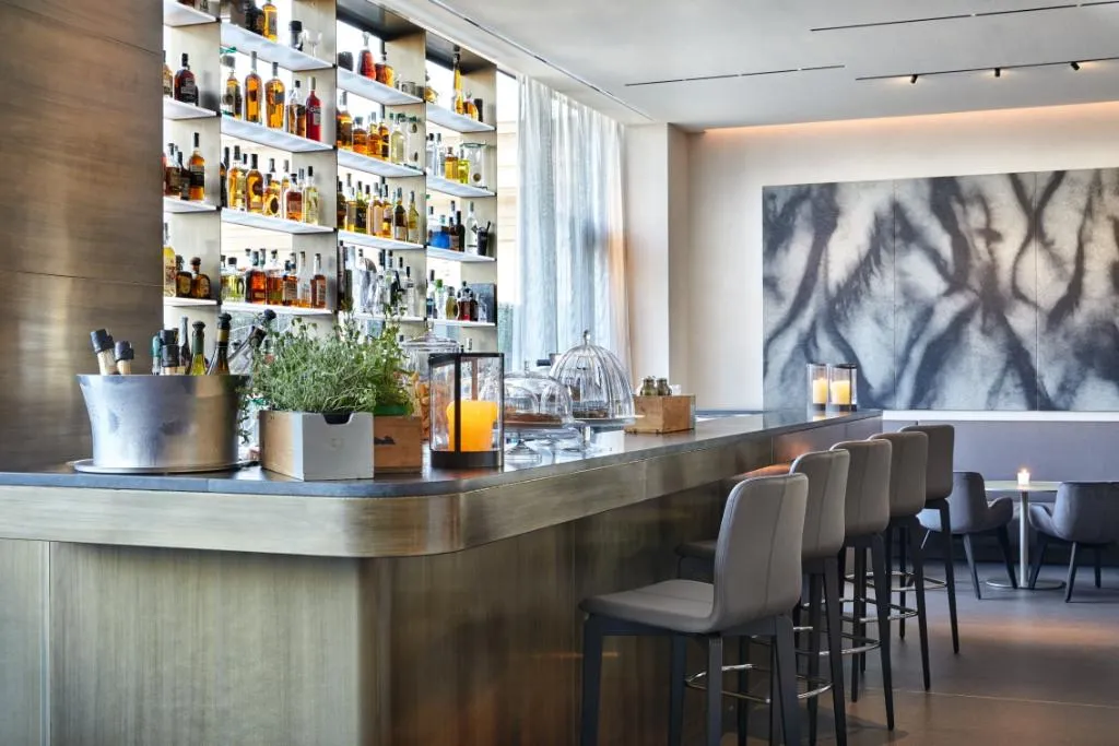 Bar, Hotel Viu Milan, Milan