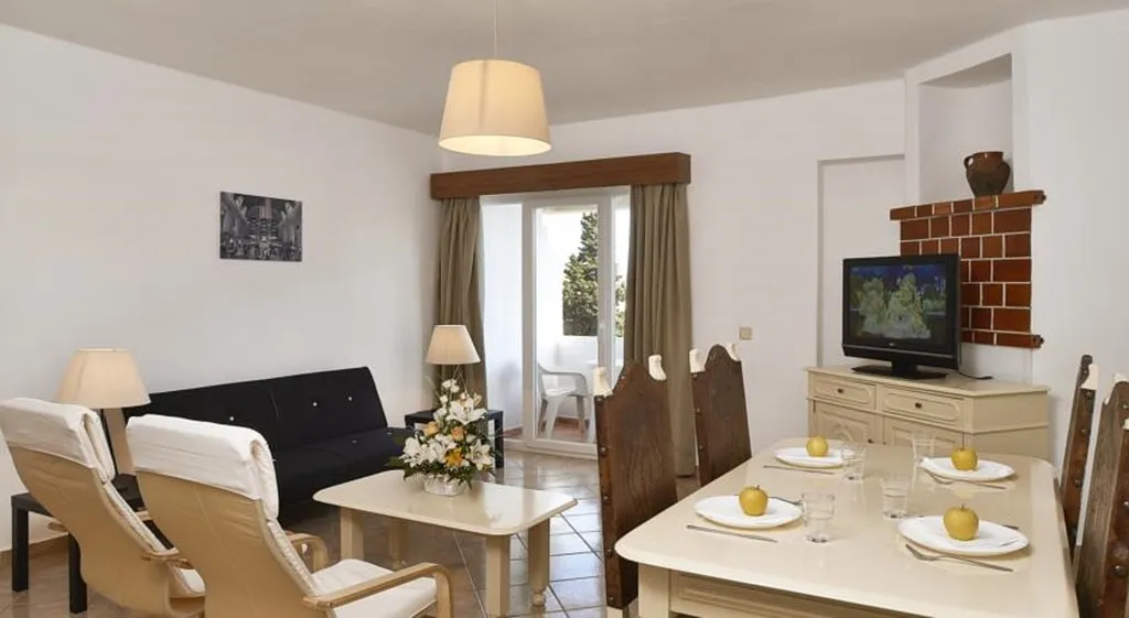 APARTMENT ONE BEDROOM Room, Cheerfulway Minichoro Apartamentos, Algarve