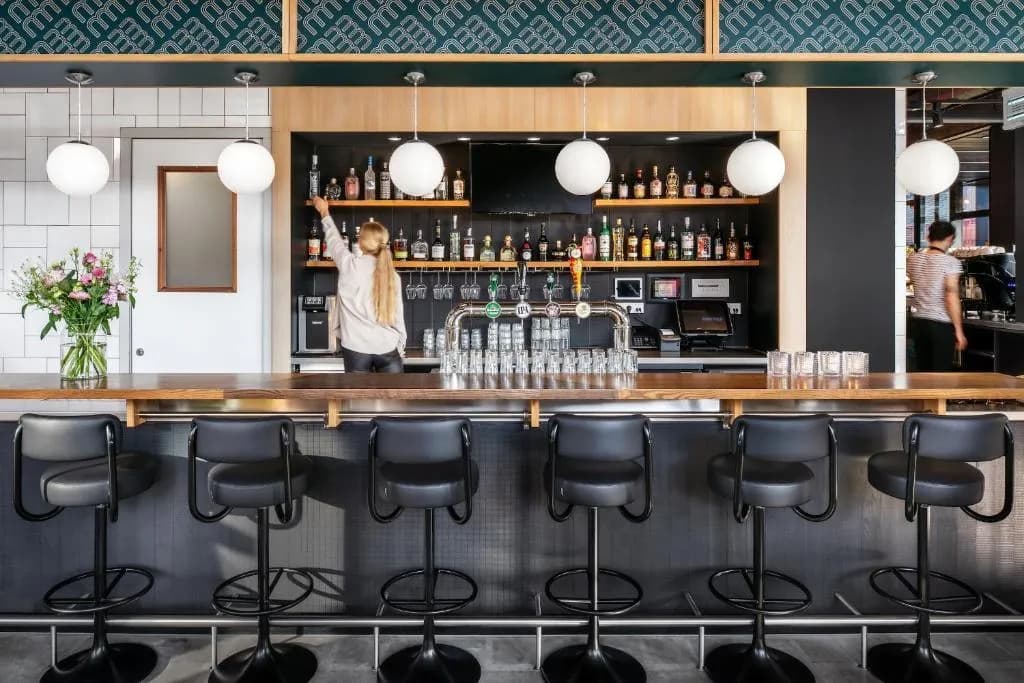 Bar, The Social Hub Groningen, Amsterdam