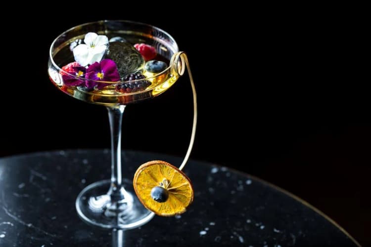 Bar, Four Seasons Hotel Milano, Milan