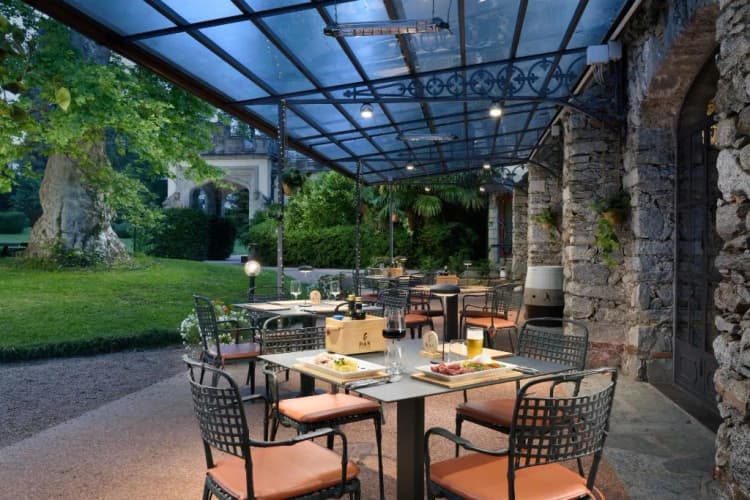 Bar, Castello Dal Pozzo, Milan
