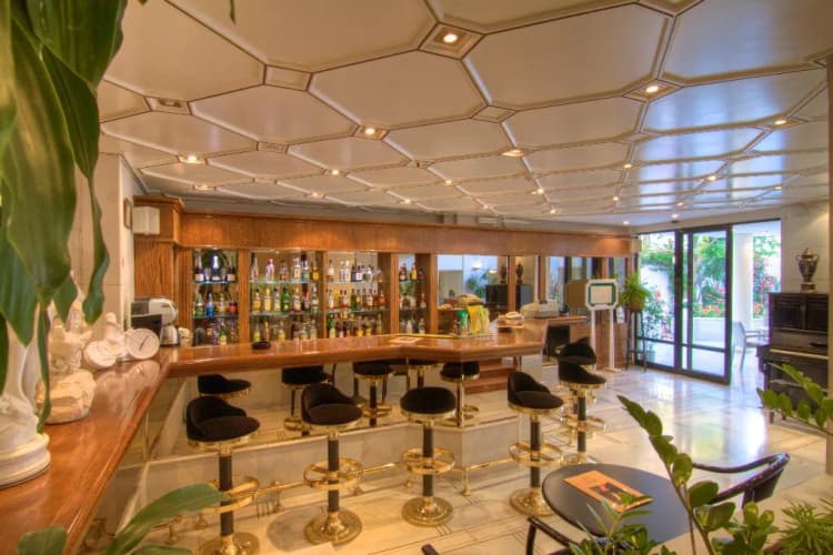 Bar, Fortezza, Crete