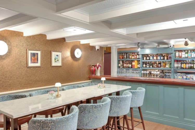 Bar, Kingsley, Cork