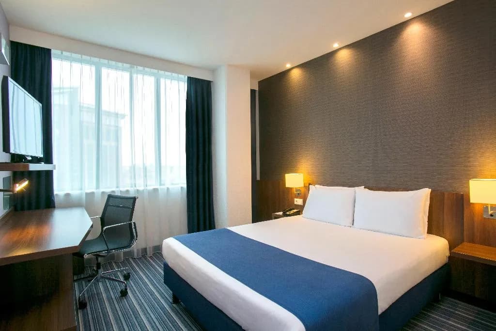 DOUBLE NON SMOKING Room, Holiday Inn Express Amsterdam Schiphol, Amsterdam