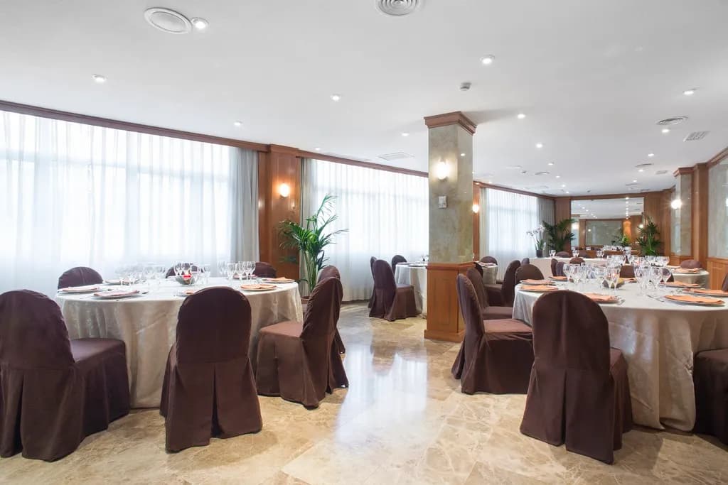 Conferences, VP Jardin de Tres Cantos, Madrid