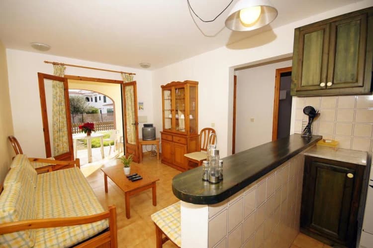 BUNGALOW TWO BEDROOMS ONE BATHROOM Room, Bungalows Ses Malves, Menorca