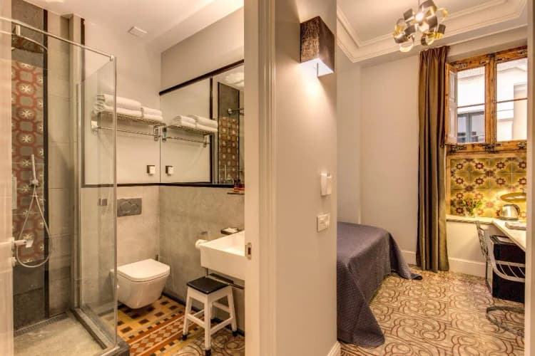DOUBLE STANDARD Room, We Boutique Hotel, Barcelona