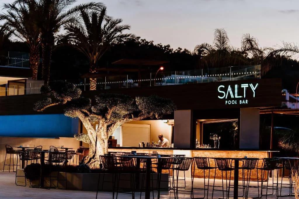 Bar, Cavo Zoe Seaside Hotel, Cyprus
