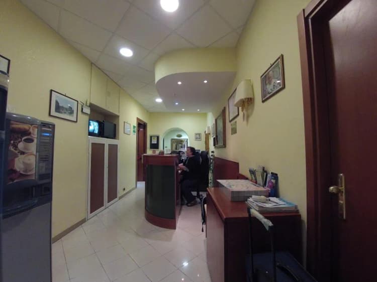 Lobby, Casali, Naples