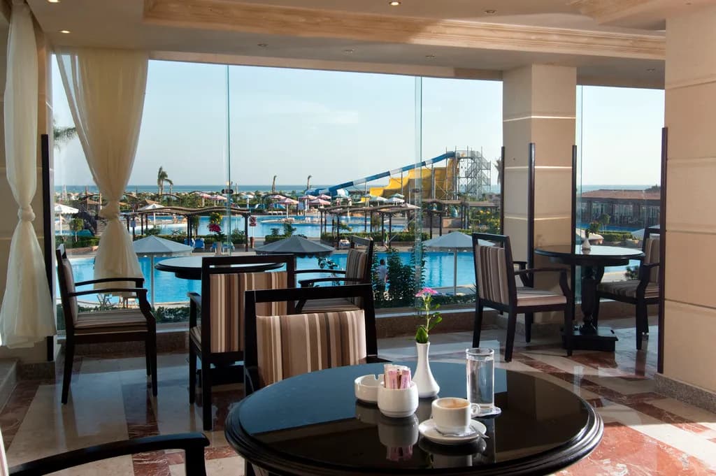 Bar, SUNRISE Alora, Red Sea Riviera