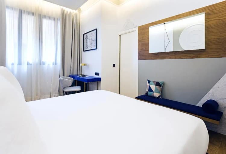 DOUBLE EXECUTIVE Room, One Shot Fortuny 07, Madrid