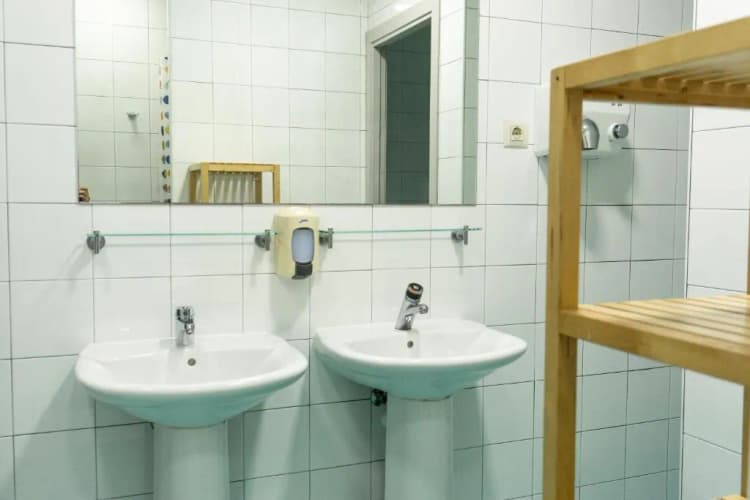 Bed in dormitory CAPACITY 4 Room, Be Dream Hostel, Barcelona