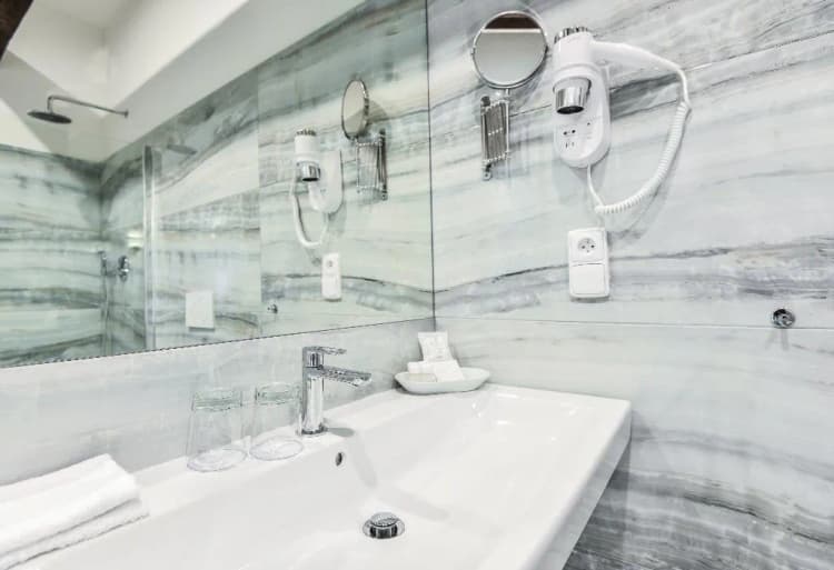 DOUBLE BASIC Room, Hotel Garden Court Prague, Prague