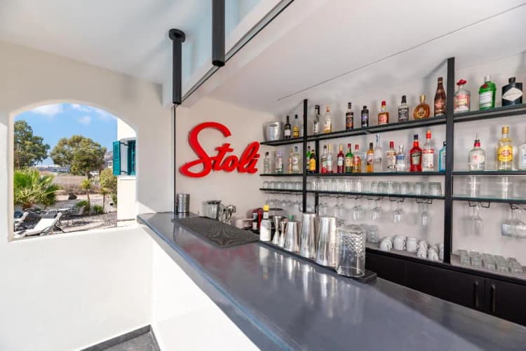 Bar, Villa Anemomilos Perissa, Santorini