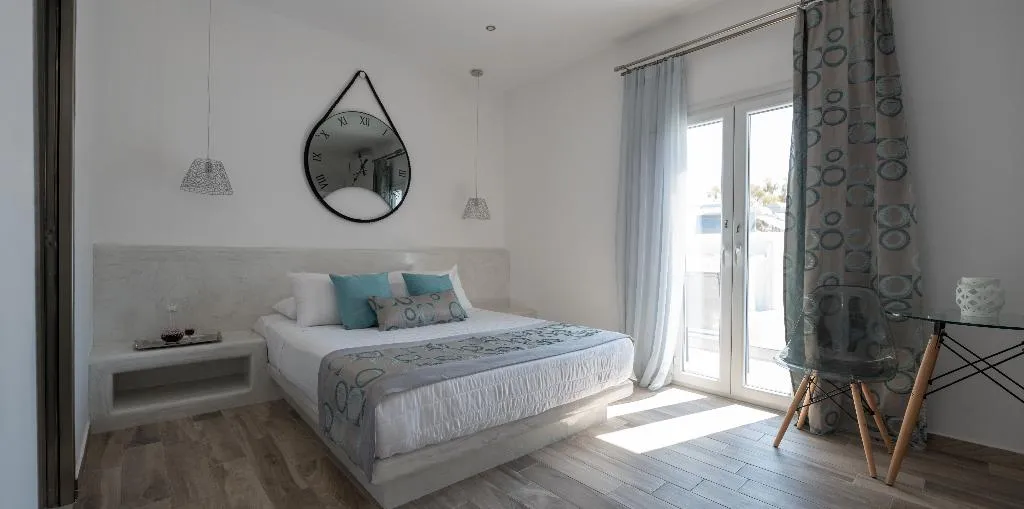 DOUBLE DELUXE Room, Oasis Suites Fira, Santorini