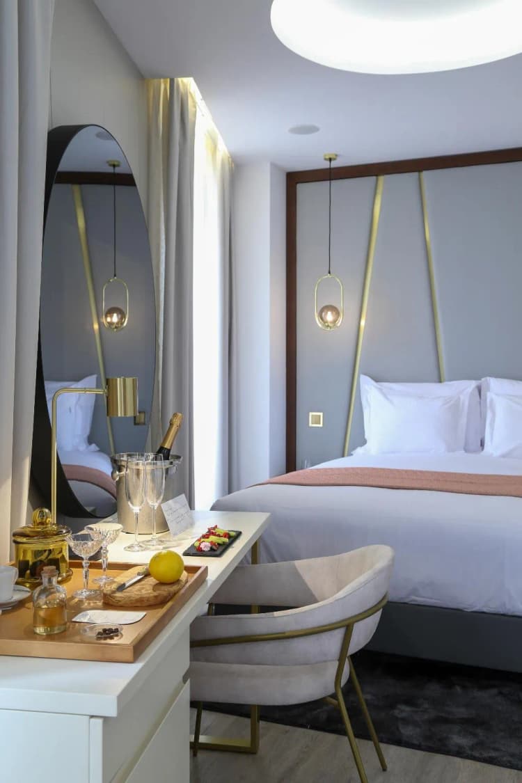 DOUBLE CLASSIC Room, Vincci Alfama, Lisbon