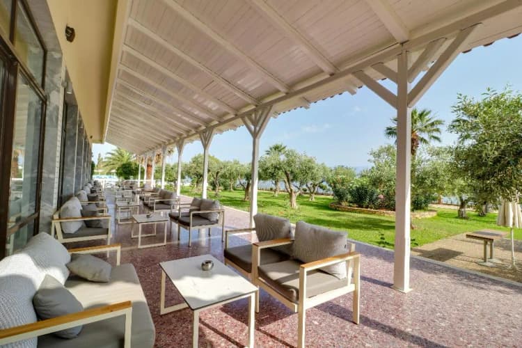 Bar, Calamos Beach Family Club Hotel, Athens